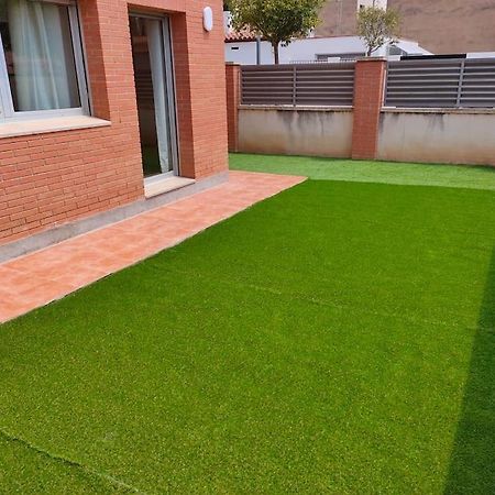 Chalet Amplio Con Jardin Y Zona Barbacoa. Reus Bagian luar foto