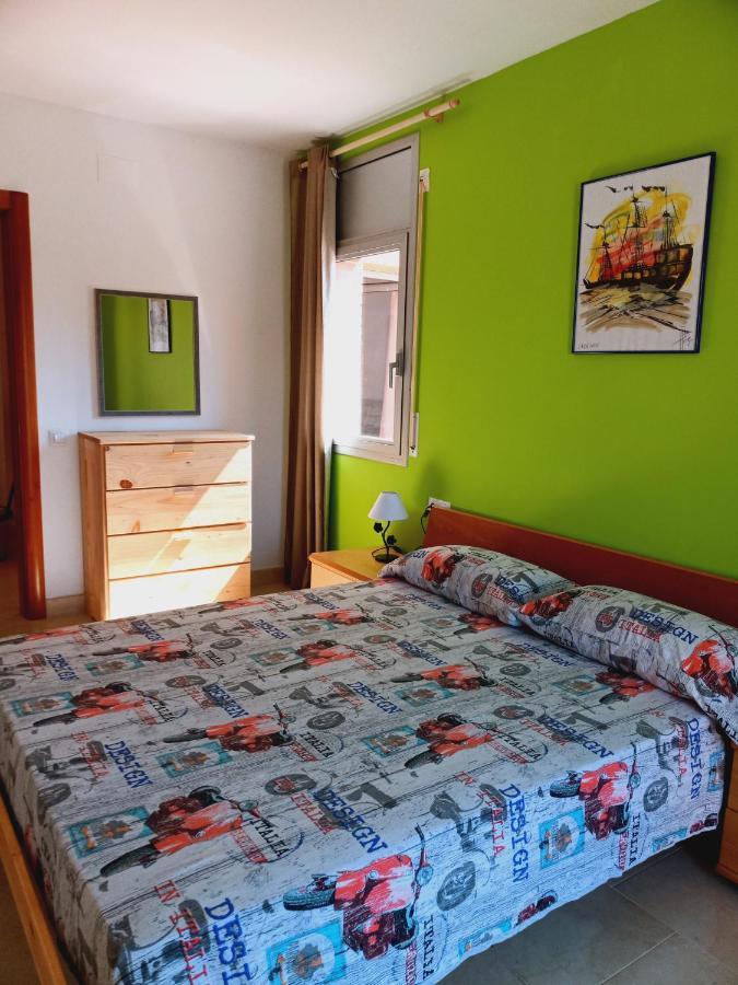 Chalet Amplio Con Jardin Y Zona Barbacoa. Reus Bagian luar foto