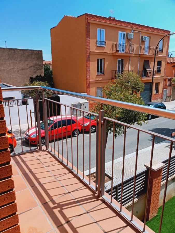 Chalet Amplio Con Jardin Y Zona Barbacoa. Reus Bagian luar foto